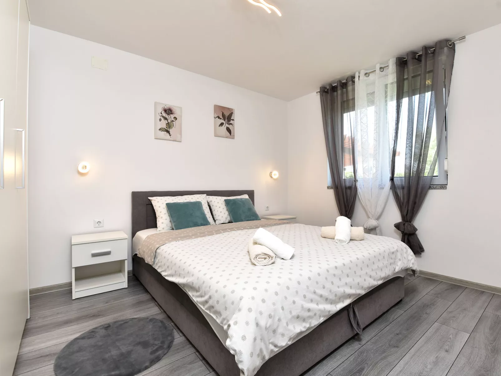 House 2154 - Inside