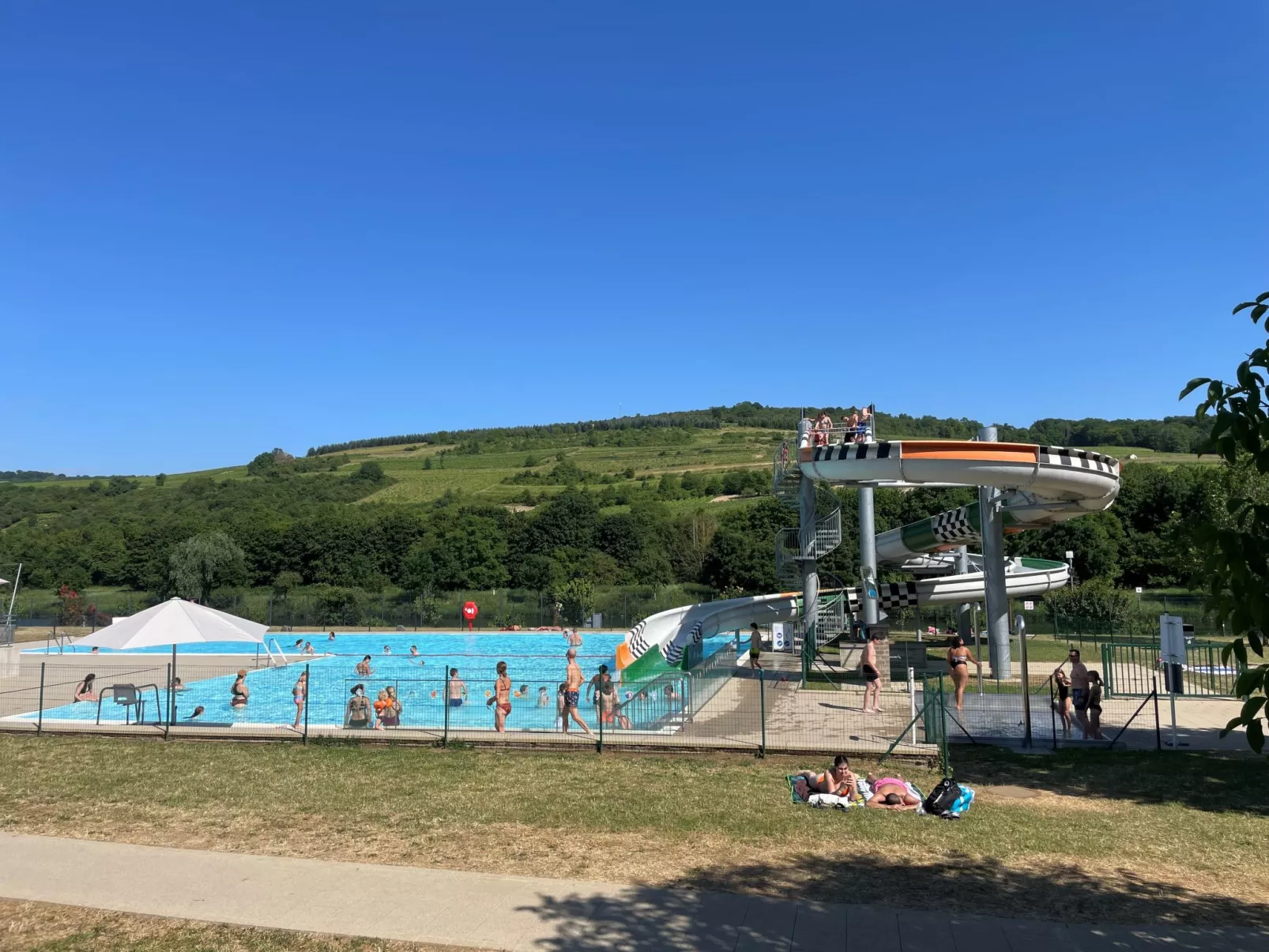Am Schwimmbad-Area