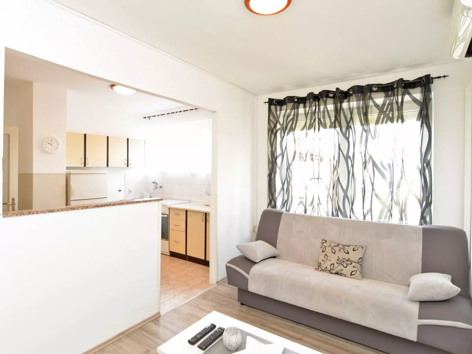 Apartment 1601 - Inside