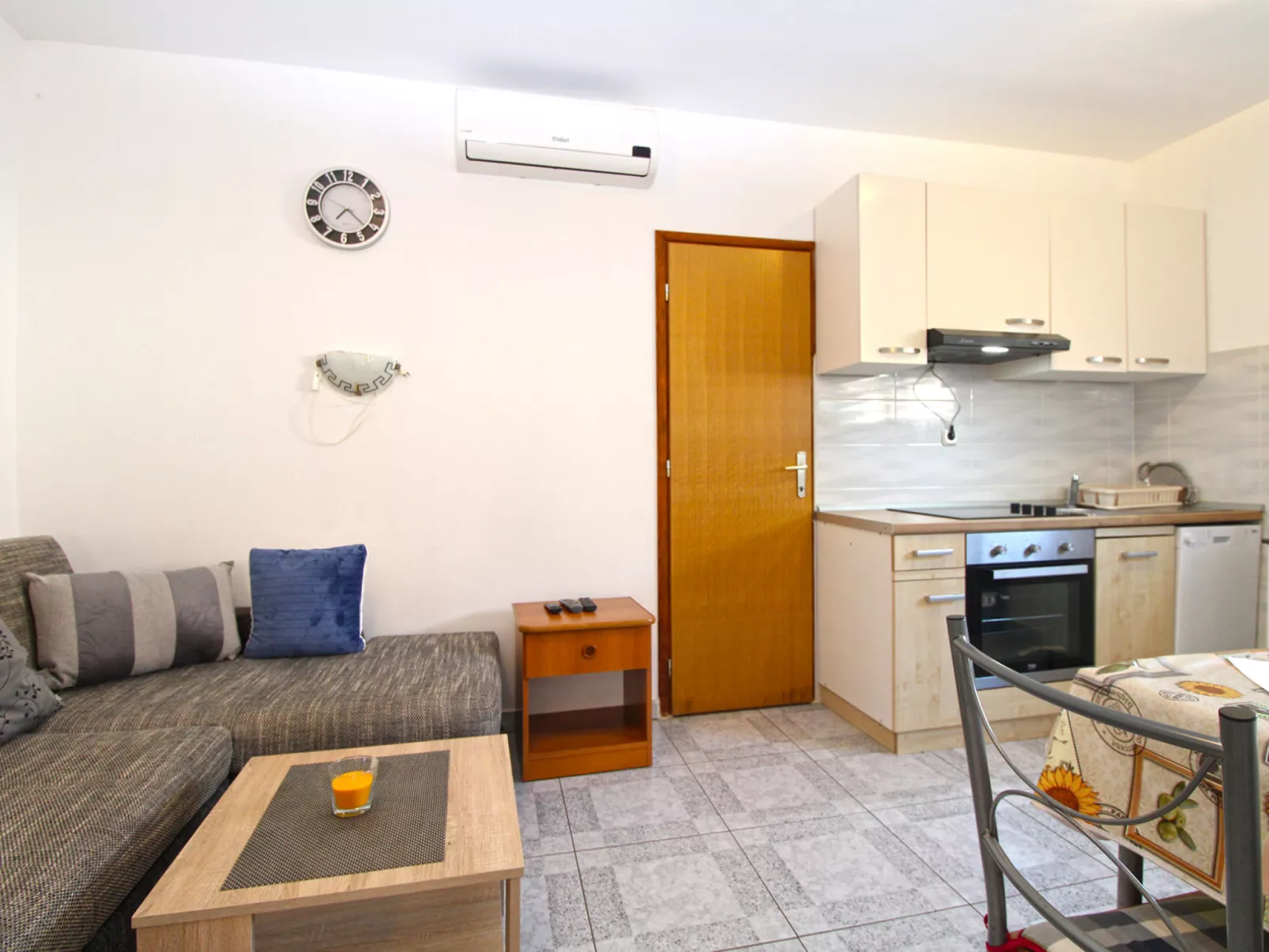 Apartment 768 - Dedans