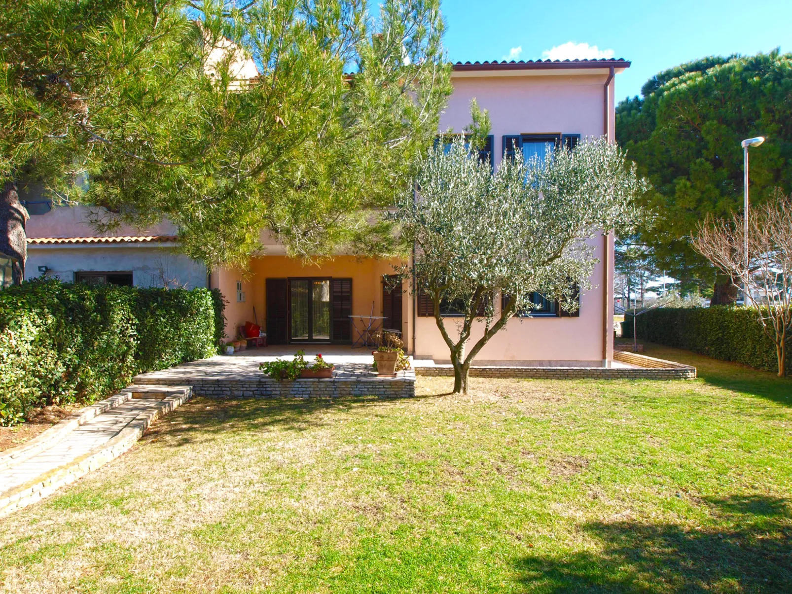 Apartment 2011 - Dehors