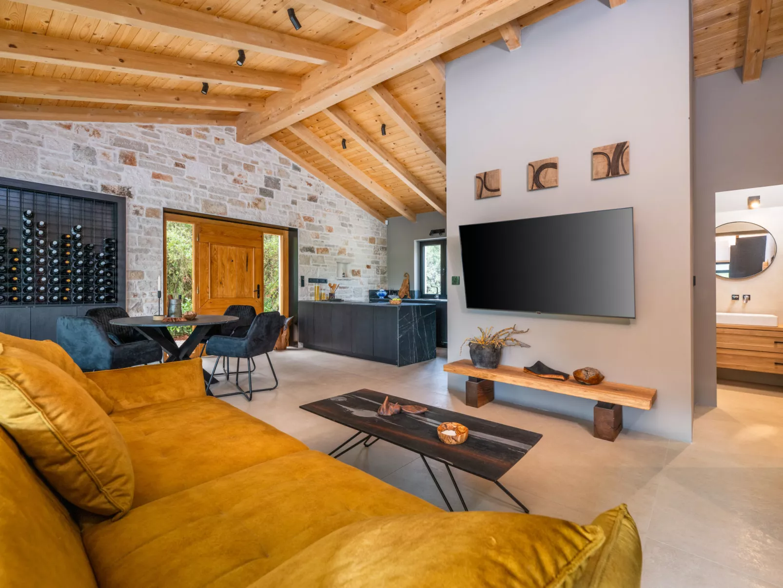 House 2363 - Inside