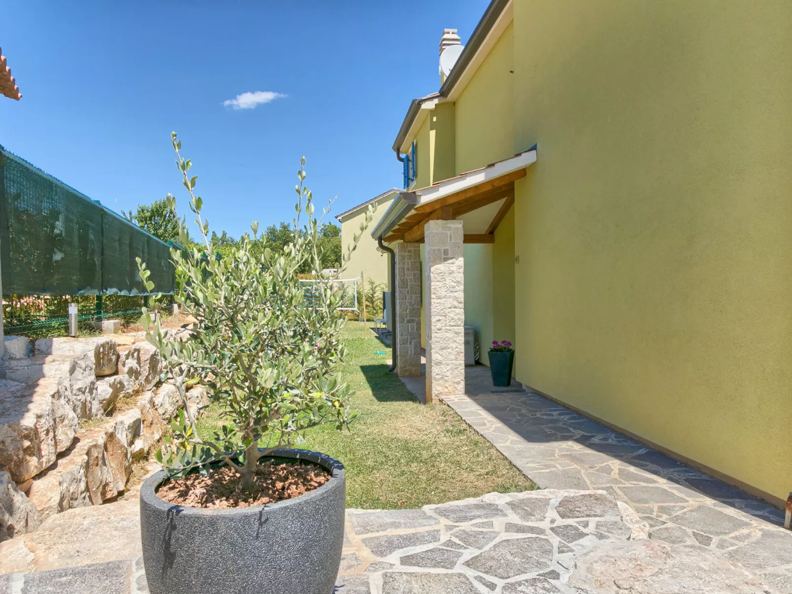 Villa 1404 - Draußen