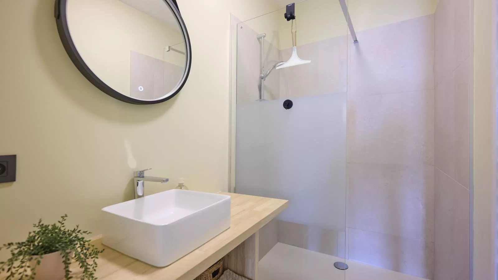 Huus 16 - Badezimmer
