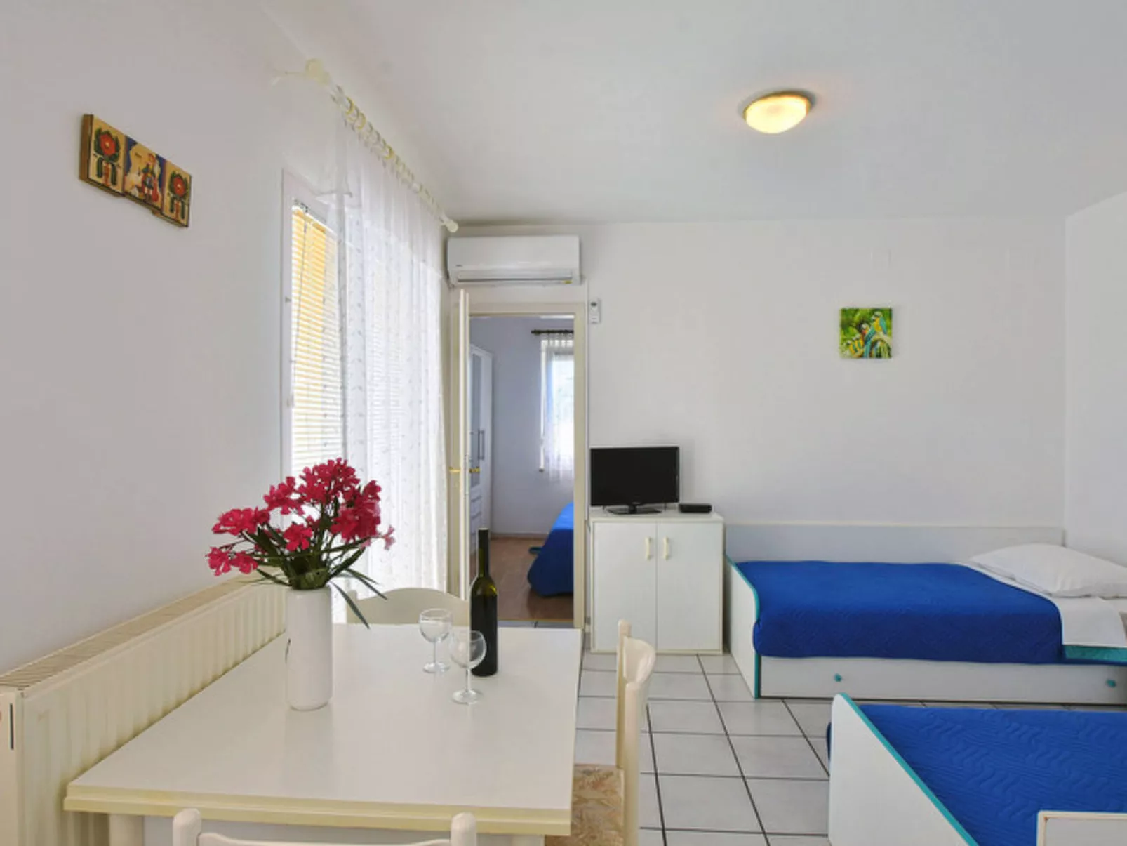 Apartment 343 - Inside