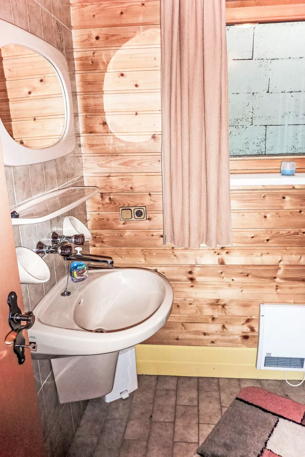 Ferienwohnung Belan - Drinnen