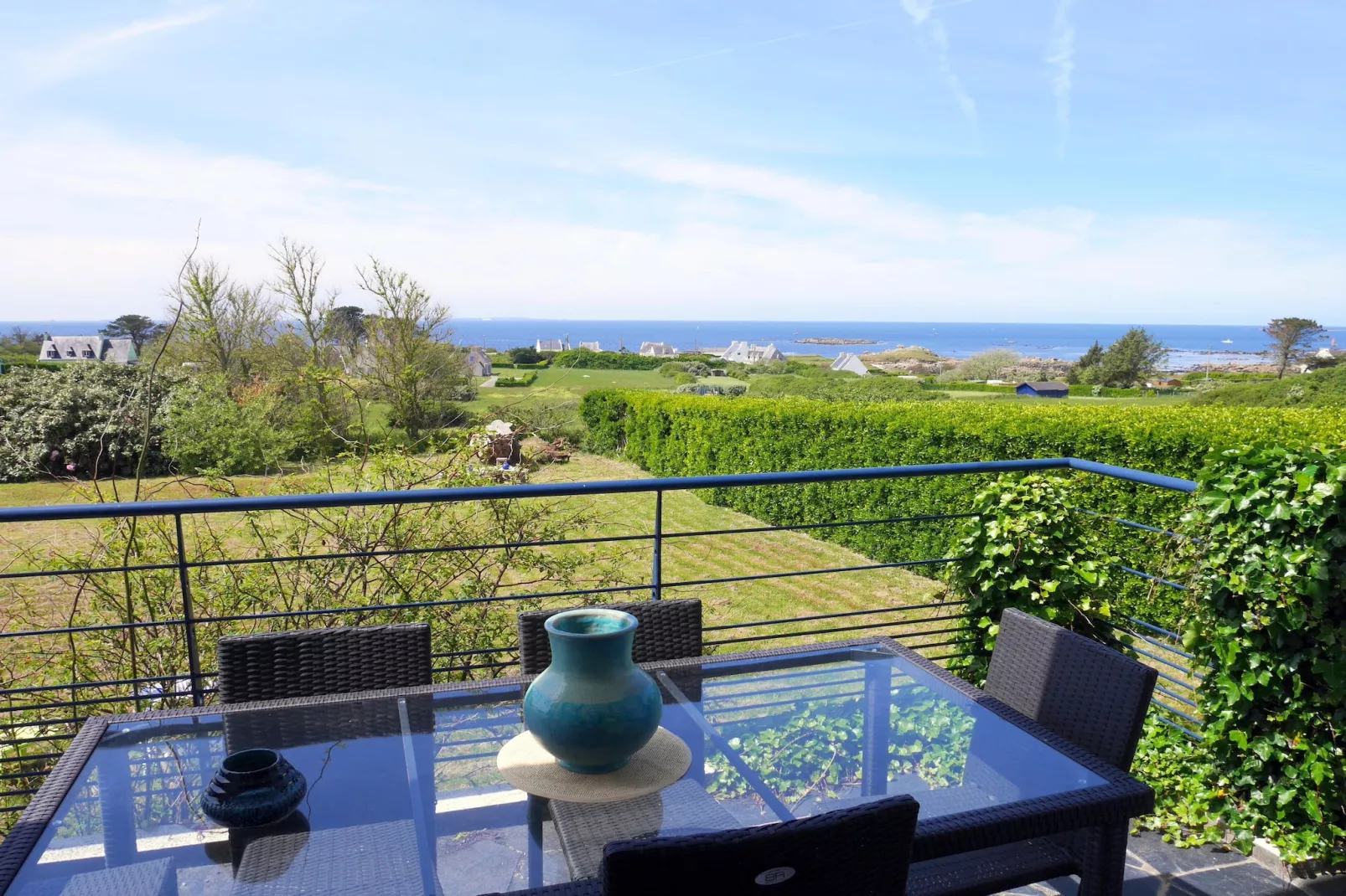 	Ferienhaus mit 180° Panorama Meerblick Lampaul-Plouarzel - Terrace balcony