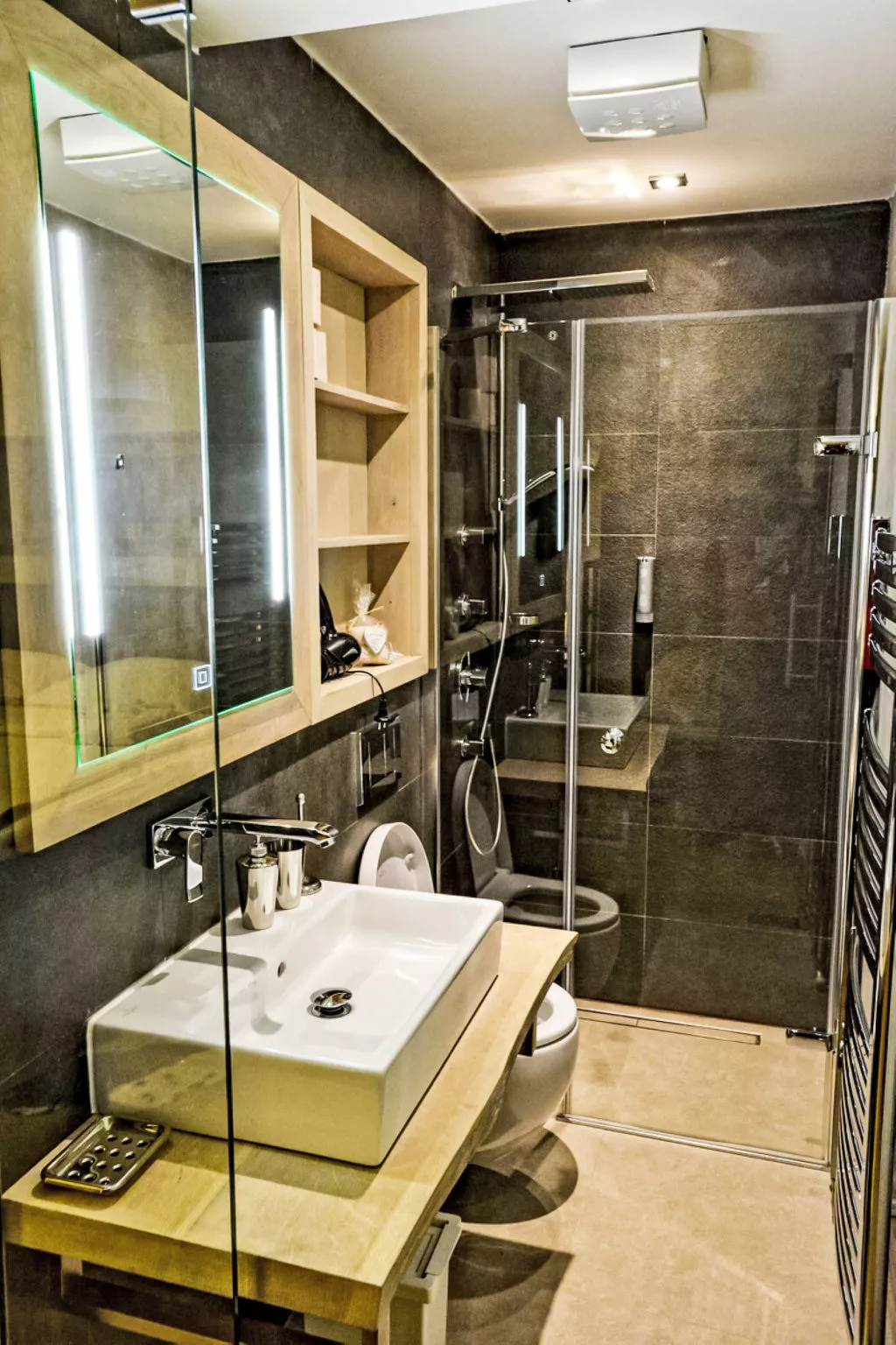 Luxury Wellness - Drinnen