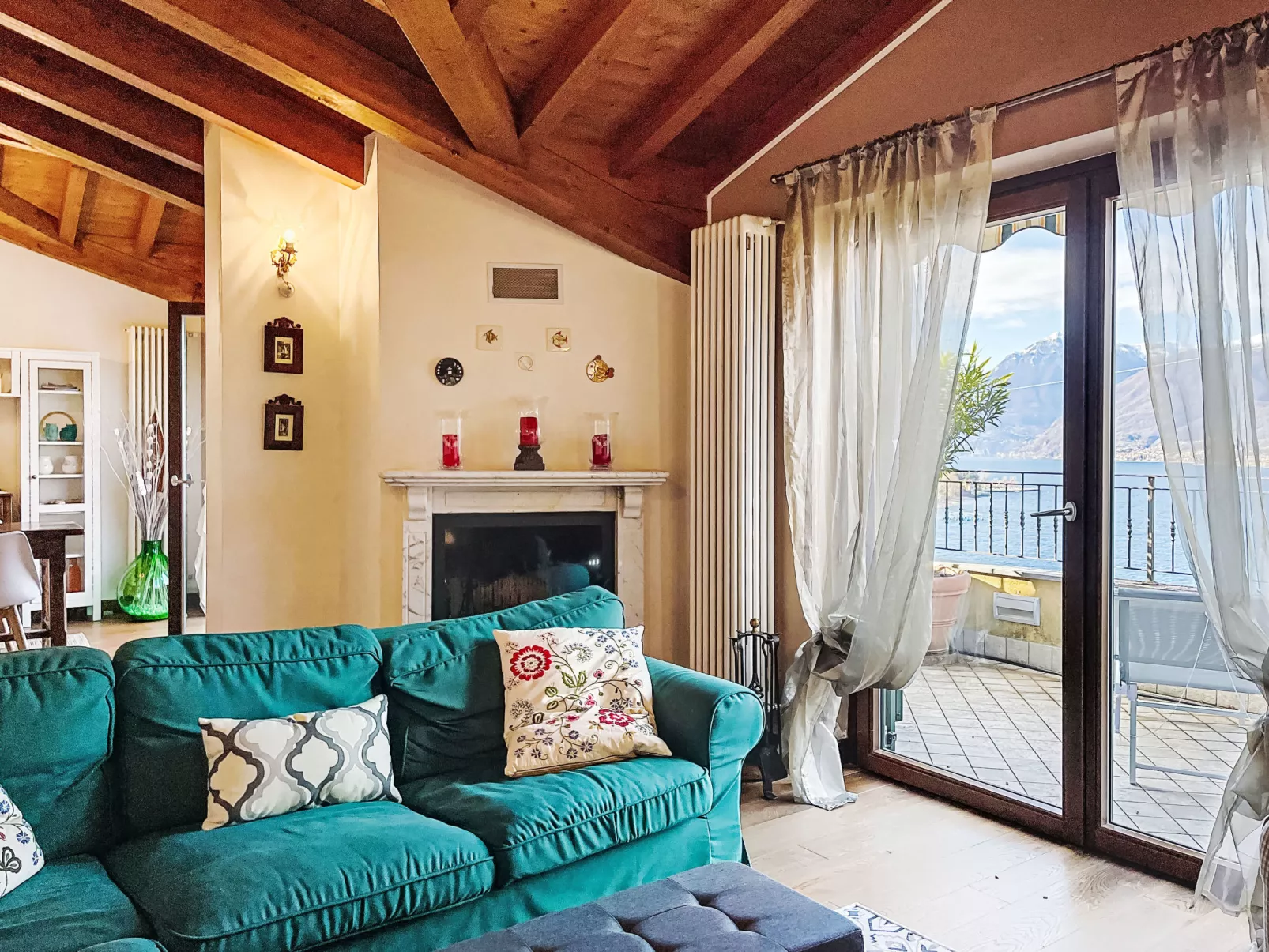 La Terrazza sul Lago - Inside