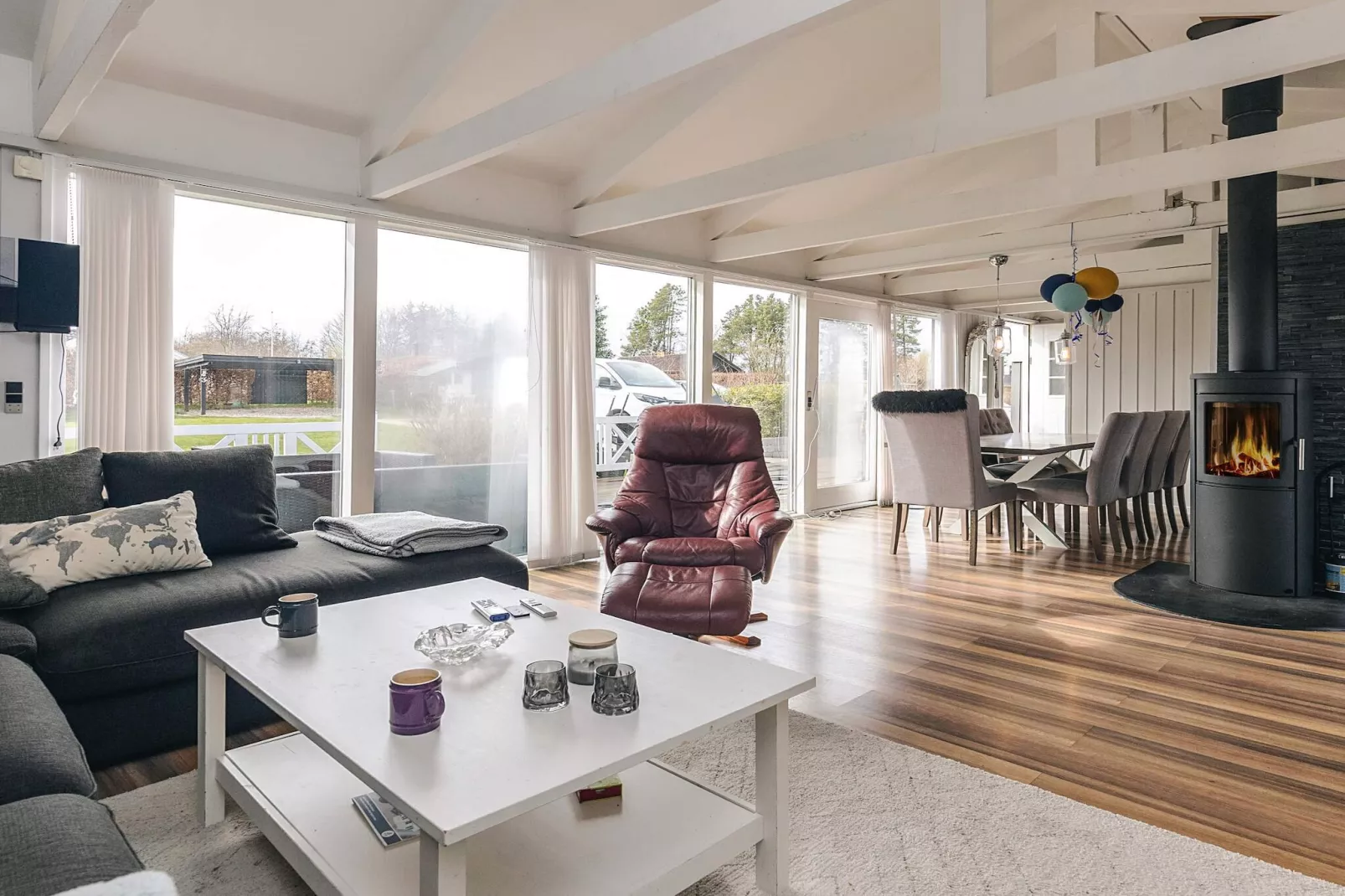 Poolhaus mit Bouleplatz - Innenbereich