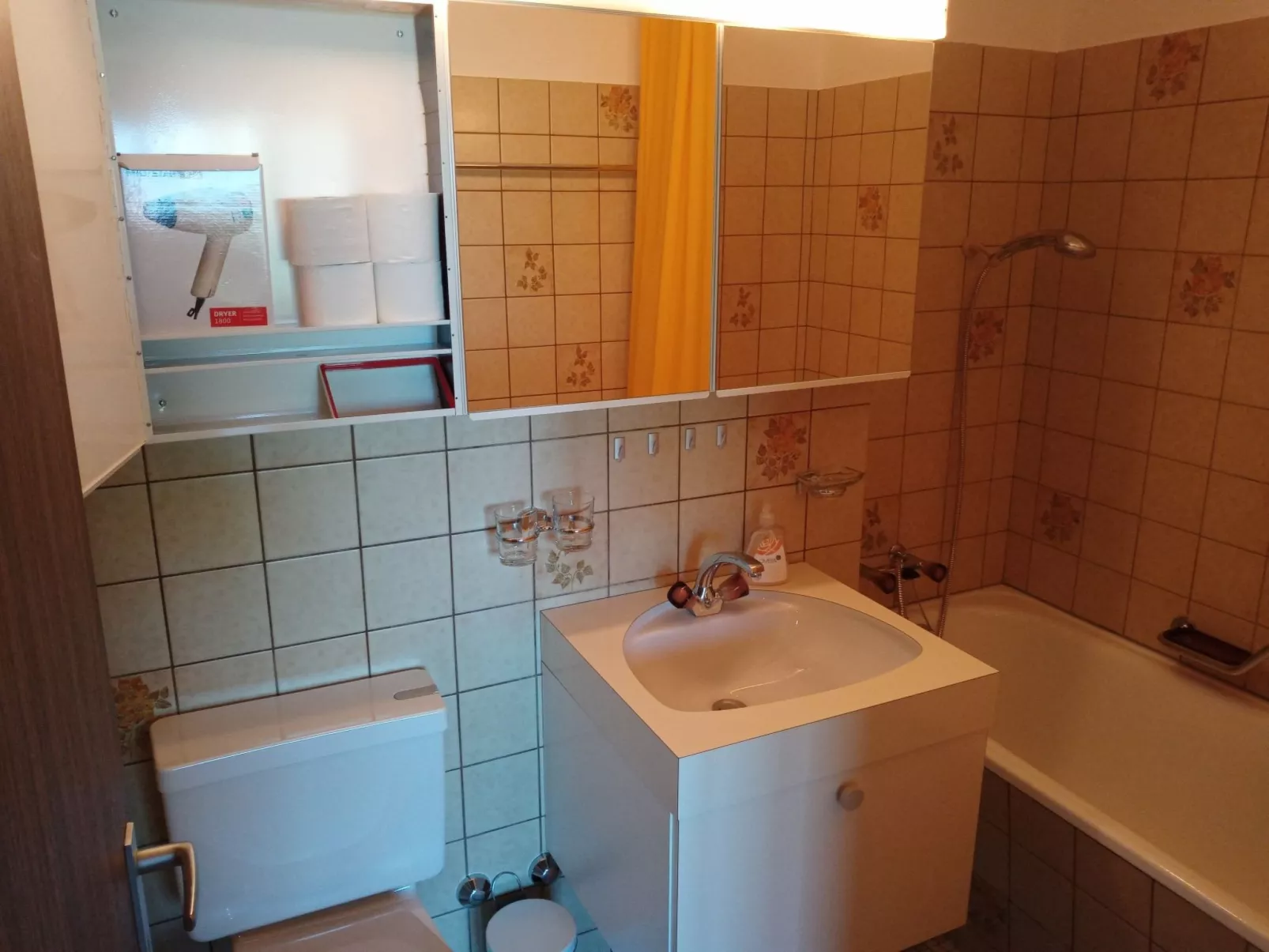 Crestahüs Seeberger, Obersaxen-Misanenga, (Obersaxen). - Inside