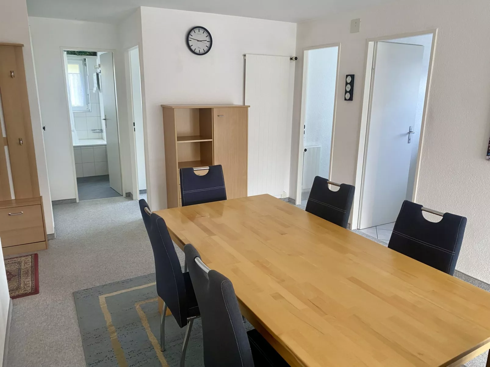 Casa Pignia - Roth, (Laax GR). 3-Zimmerwohnung - Drinnen