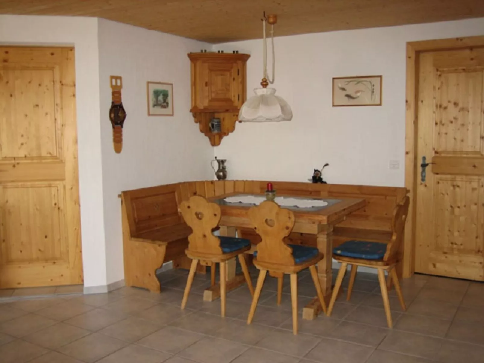 Er Liung, (Falera). 2 Zimmerwohnung - Drinnen