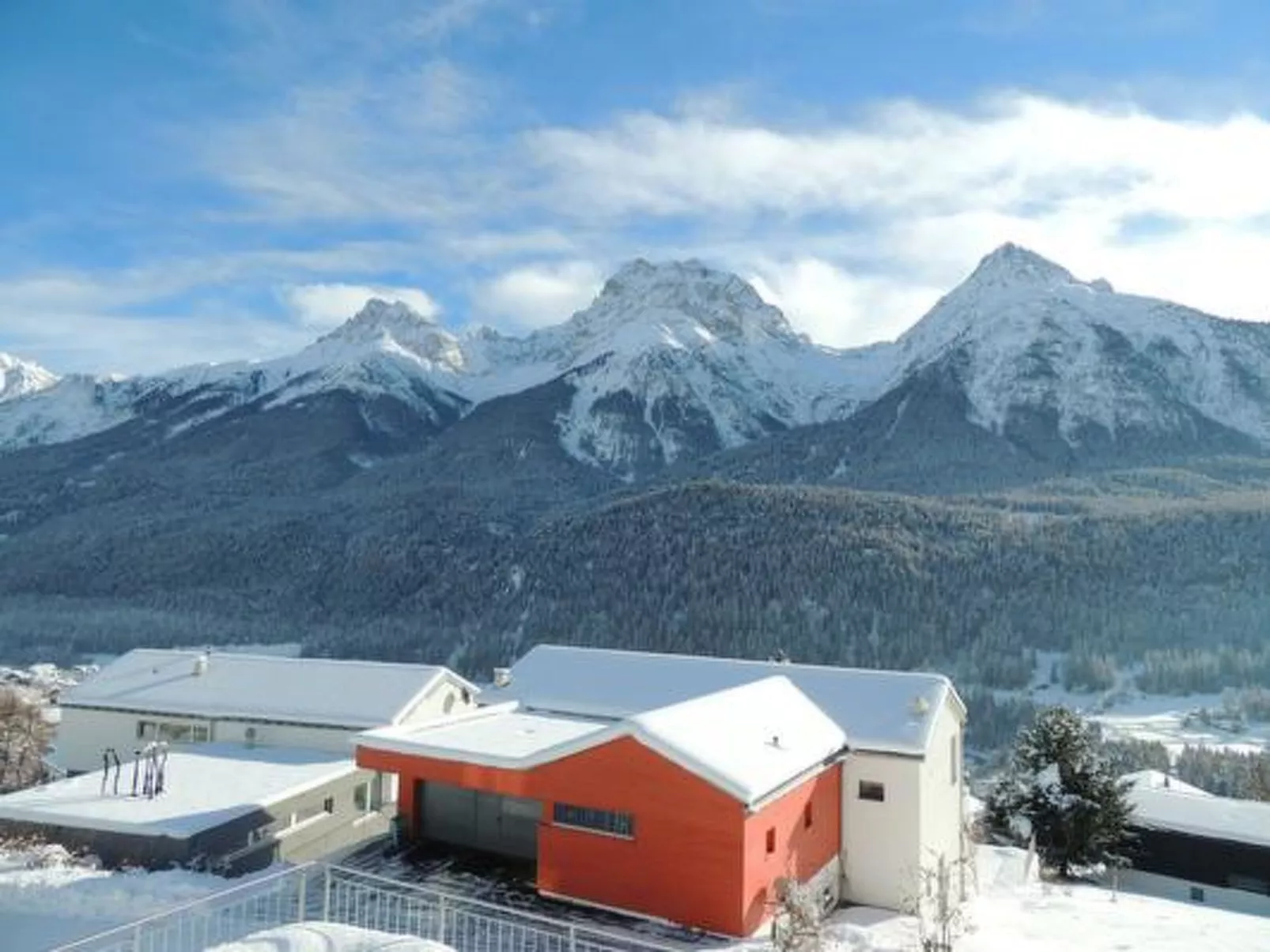 Chasa Surval, (Scuol). - Draußen