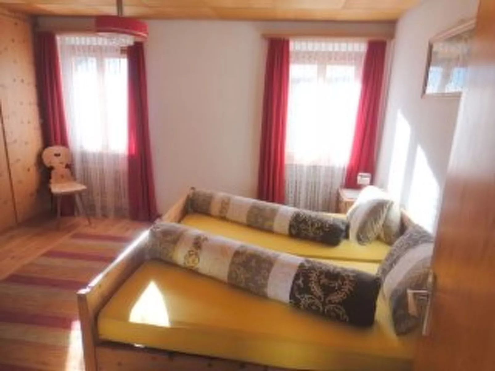 Ferienwohnungen Chasa Muglin 30, (Tschierv). - Inside