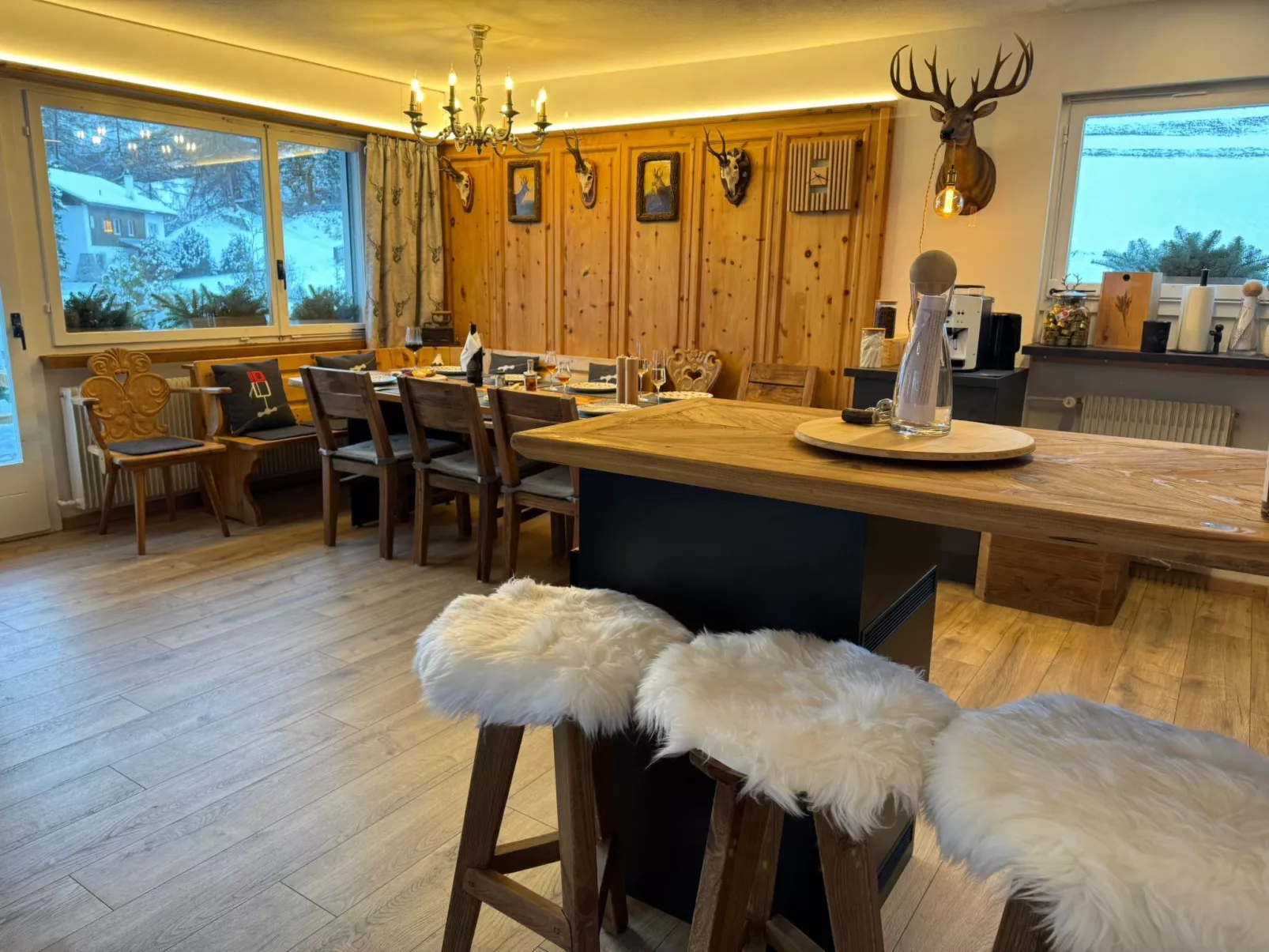 Berg-Bijou Scuol, (Scuol). - Drinnen