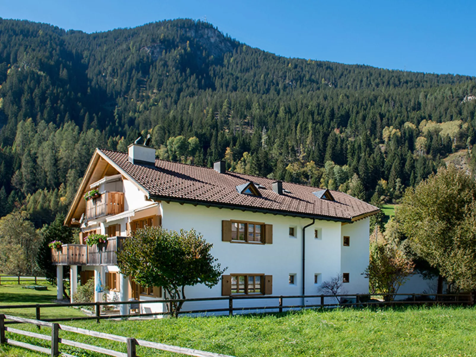 Muntschi, (Andeer). - Draußen