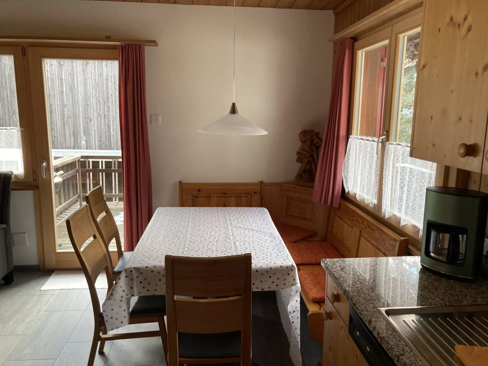 Tgea Sulagliva, (Andeer). - Dedans