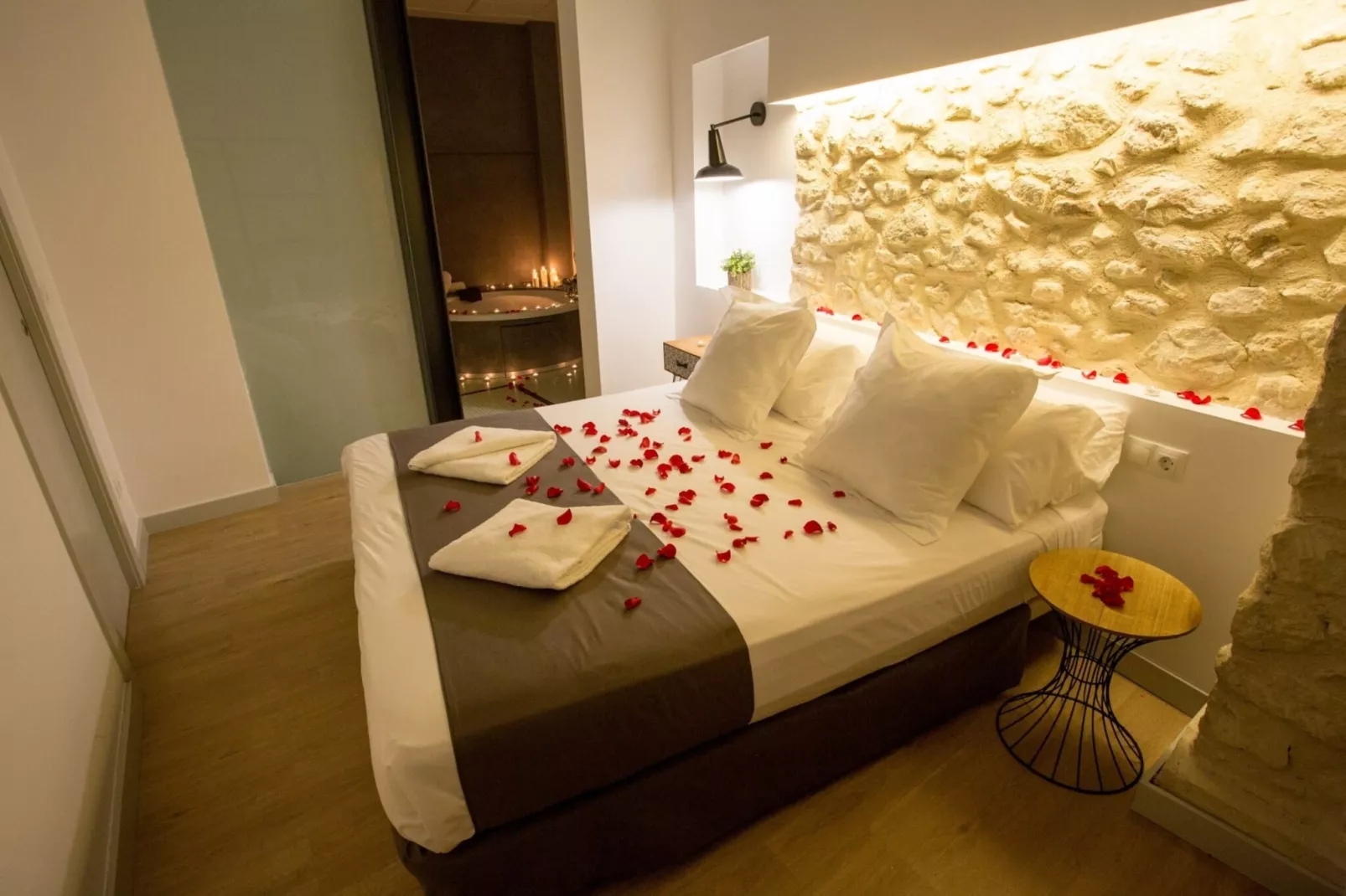 Apartamento Deluxe con Jacuzzy - Schlafzimmer