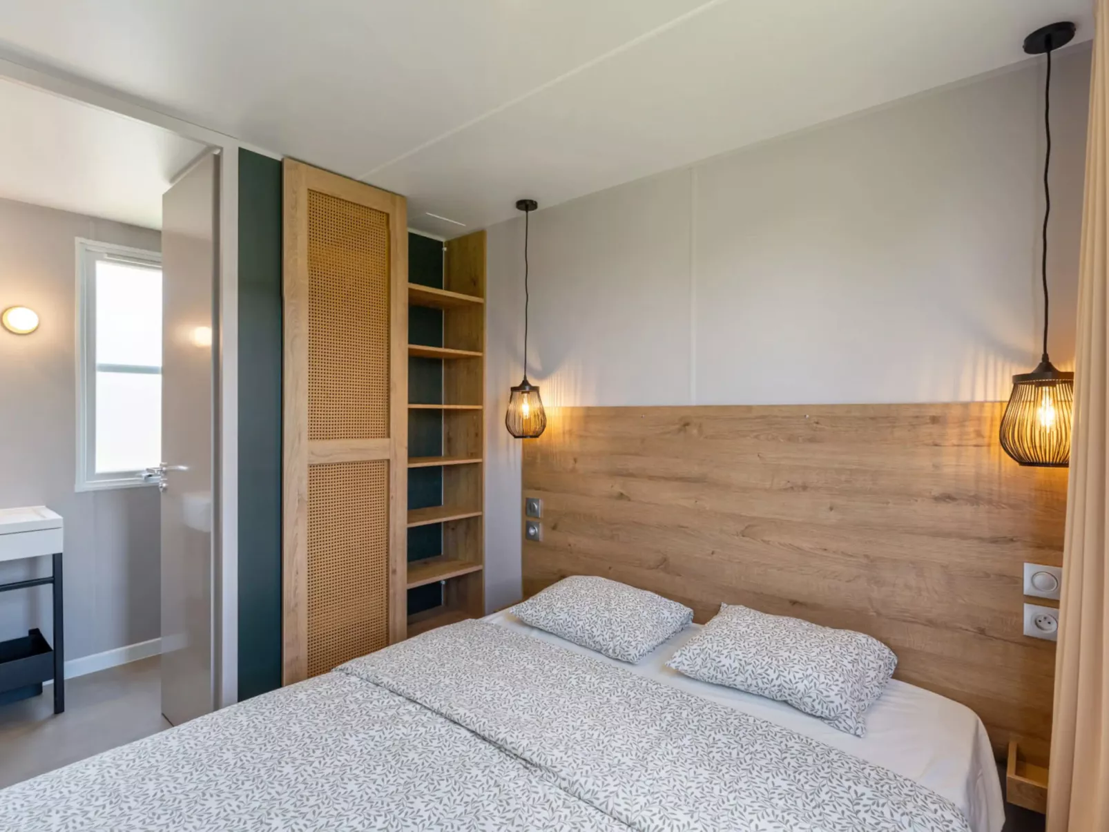 Camping Papillon Bouillon - Vakantiehuis Premium - Drinnen