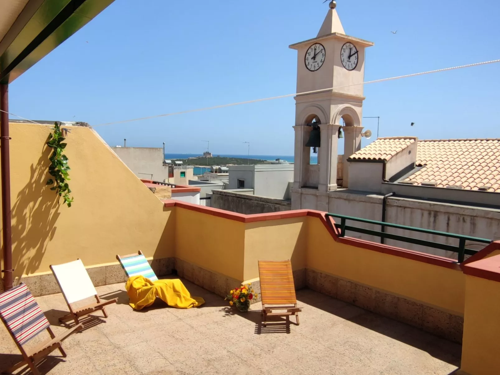 MarEmi Portopalo-Outside