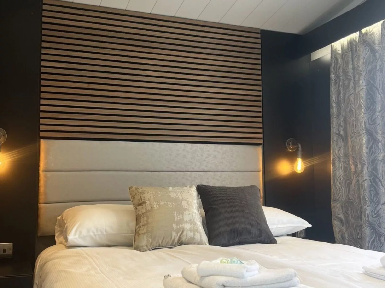 Hotel Chalet - Drinnen
