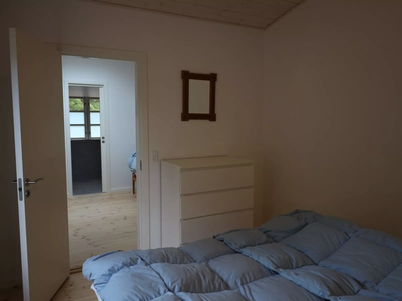 "Momo" - 2.8km from the sea - Inside