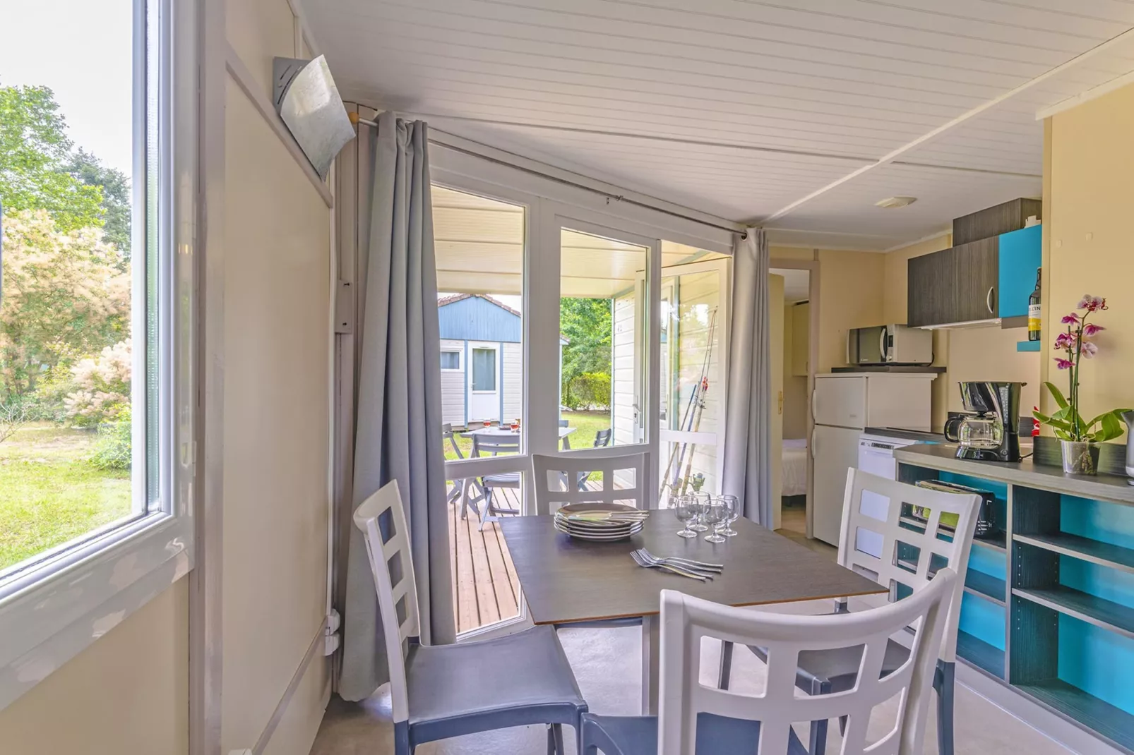 Port Lalande COTTAGE 6/8 pers OTA - Dining room