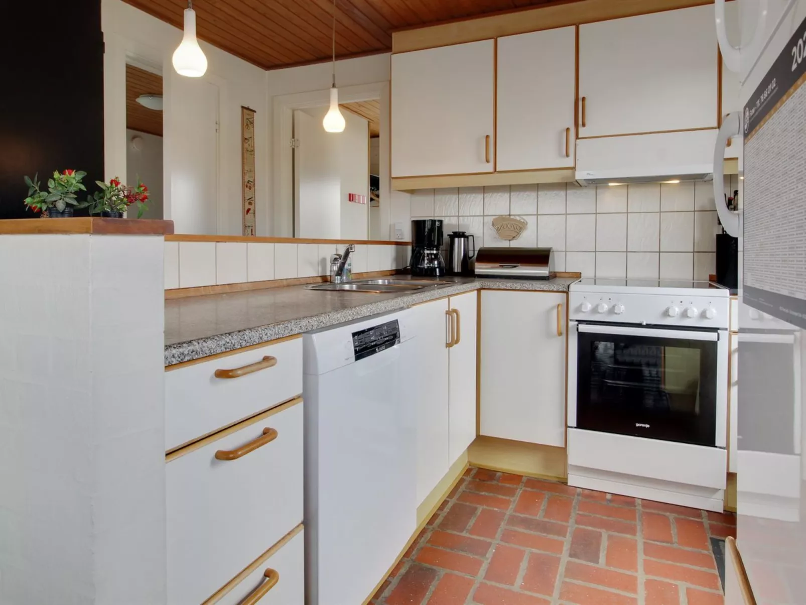 "Sophine" - 50m from the sea - Drinnen
