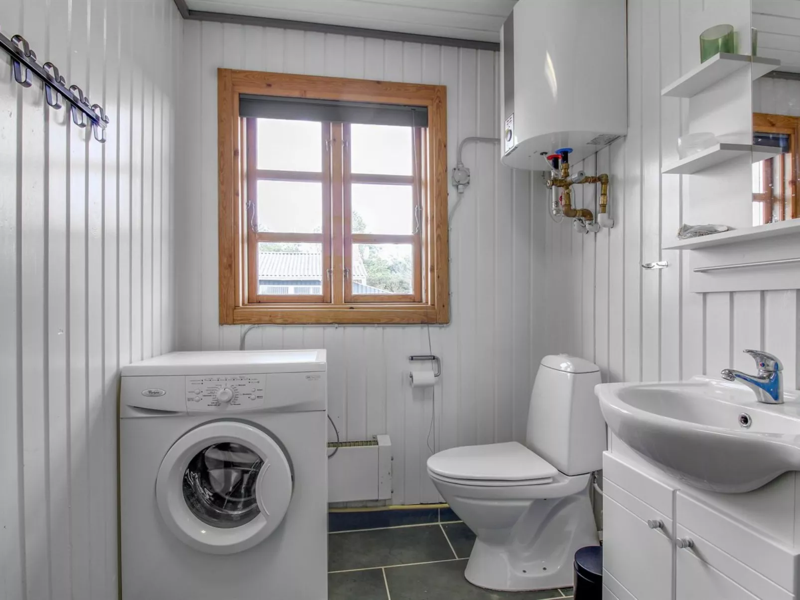 "Demus" - 900m from the sea - Inside