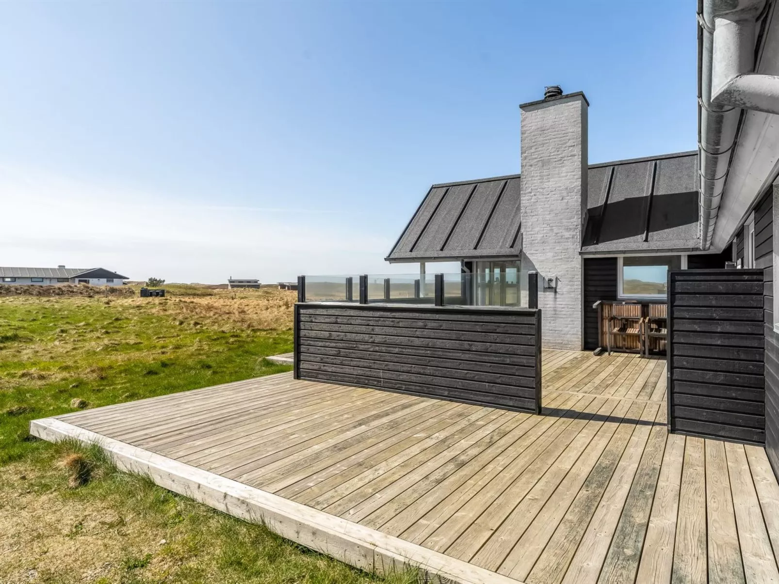 "Carelle" - 300m from the sea - Outside