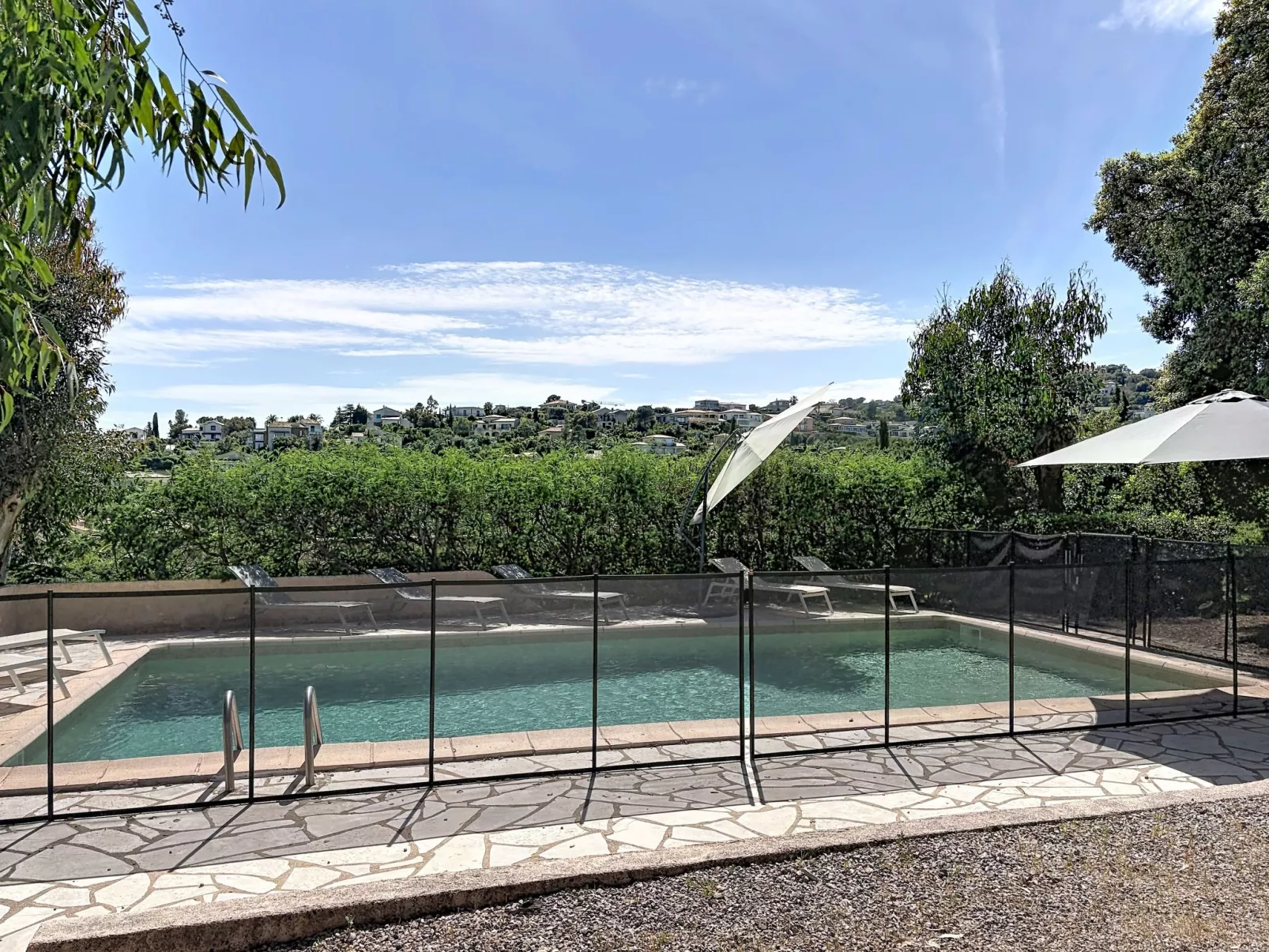 La Galandière - Outside