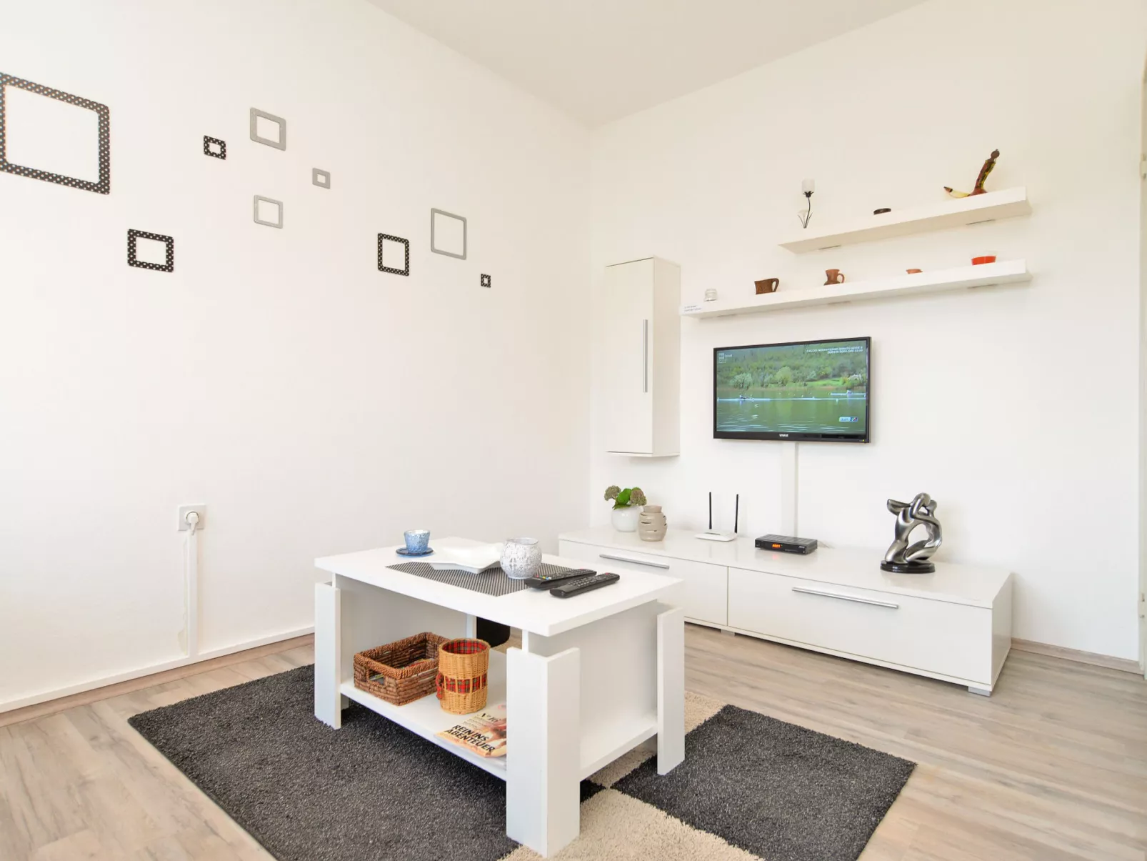 Apartment 1601 - Inside