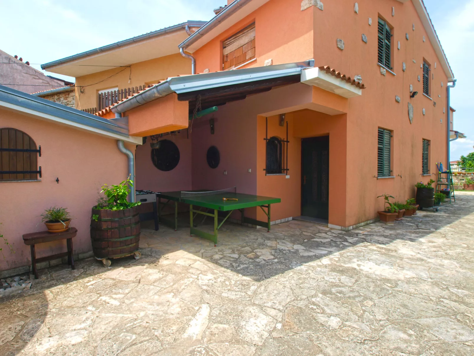 Apartment 64 - Draußen
