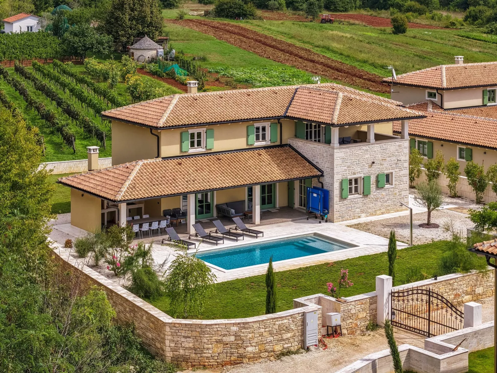 Villa Lunistra - Draußen