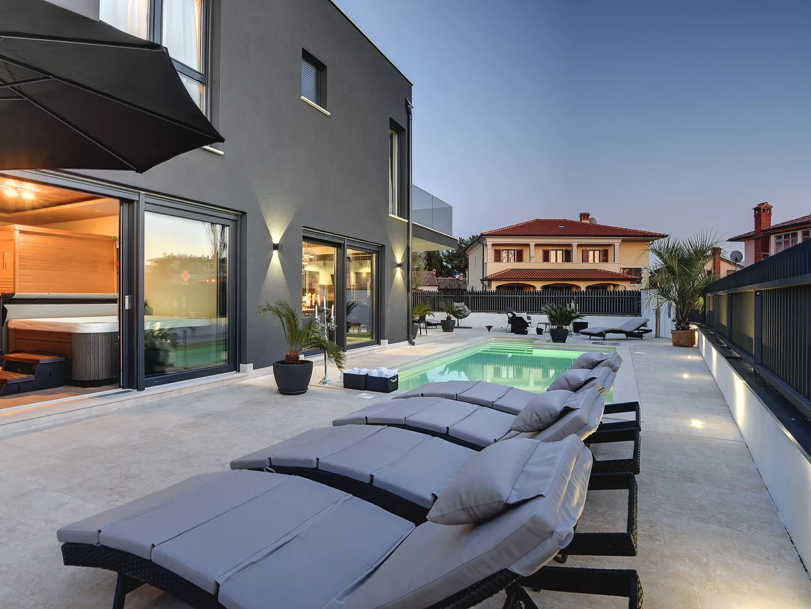 Villa Orion - Outside
