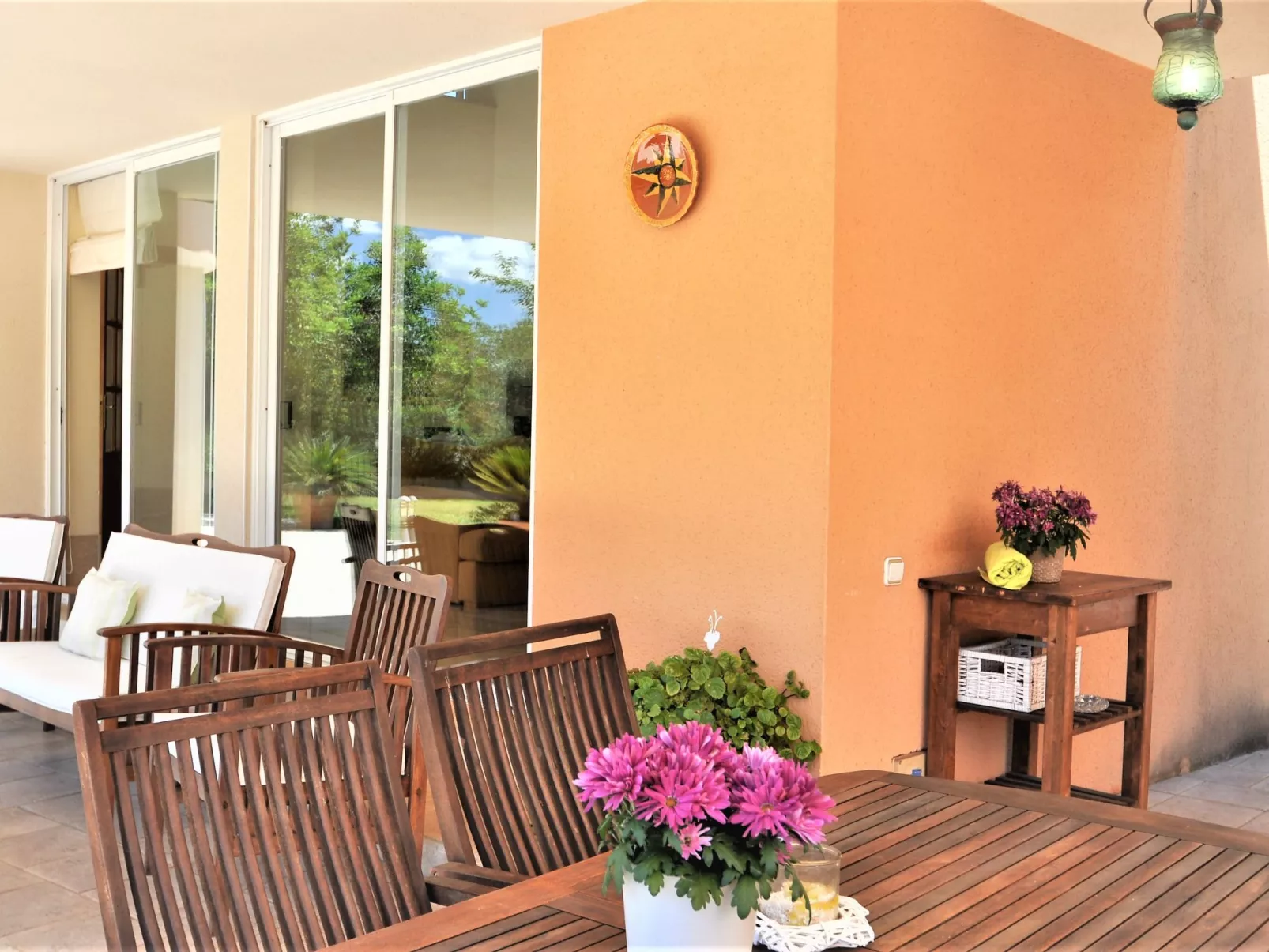 Villa con piscina y pista de tenis privada ideal para familias.  - WiFi Gratis - Outside