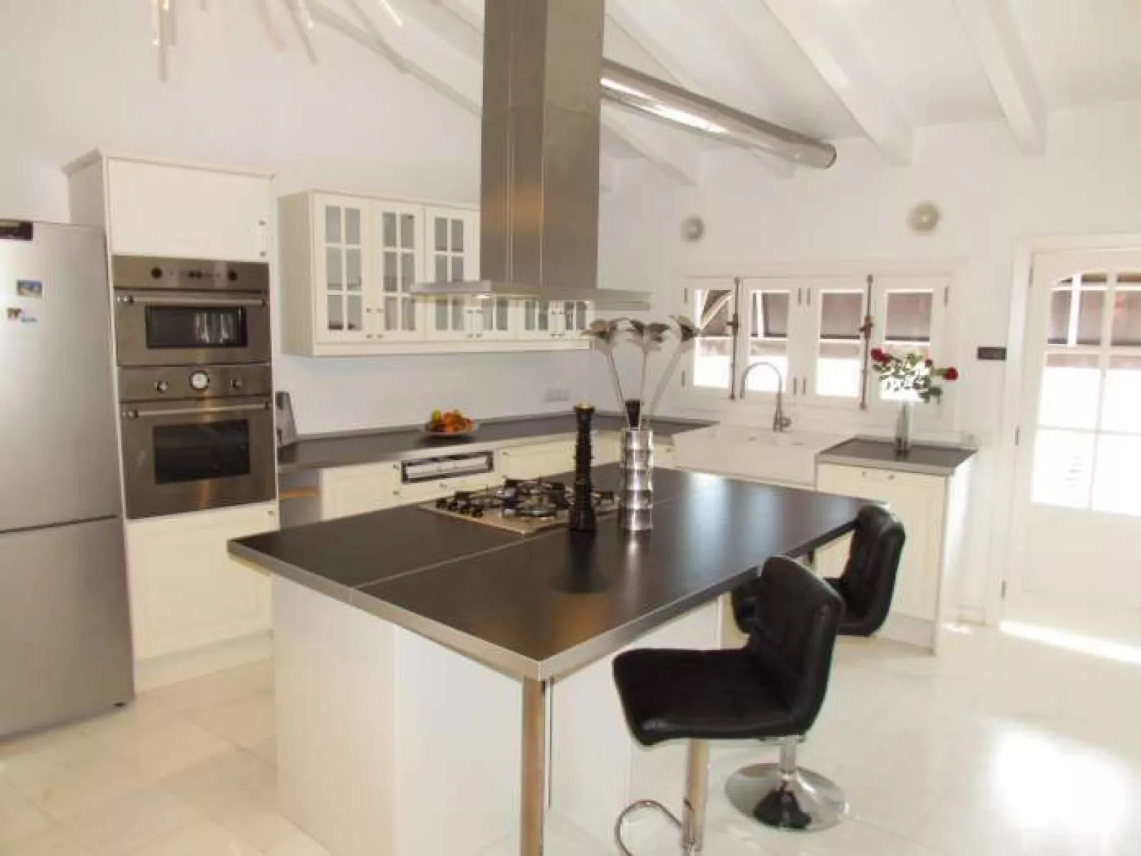Villa VARNA -Casa en Capdepera- Piscina Privada- Barbacoa. Niños bienvenidos - - Inside