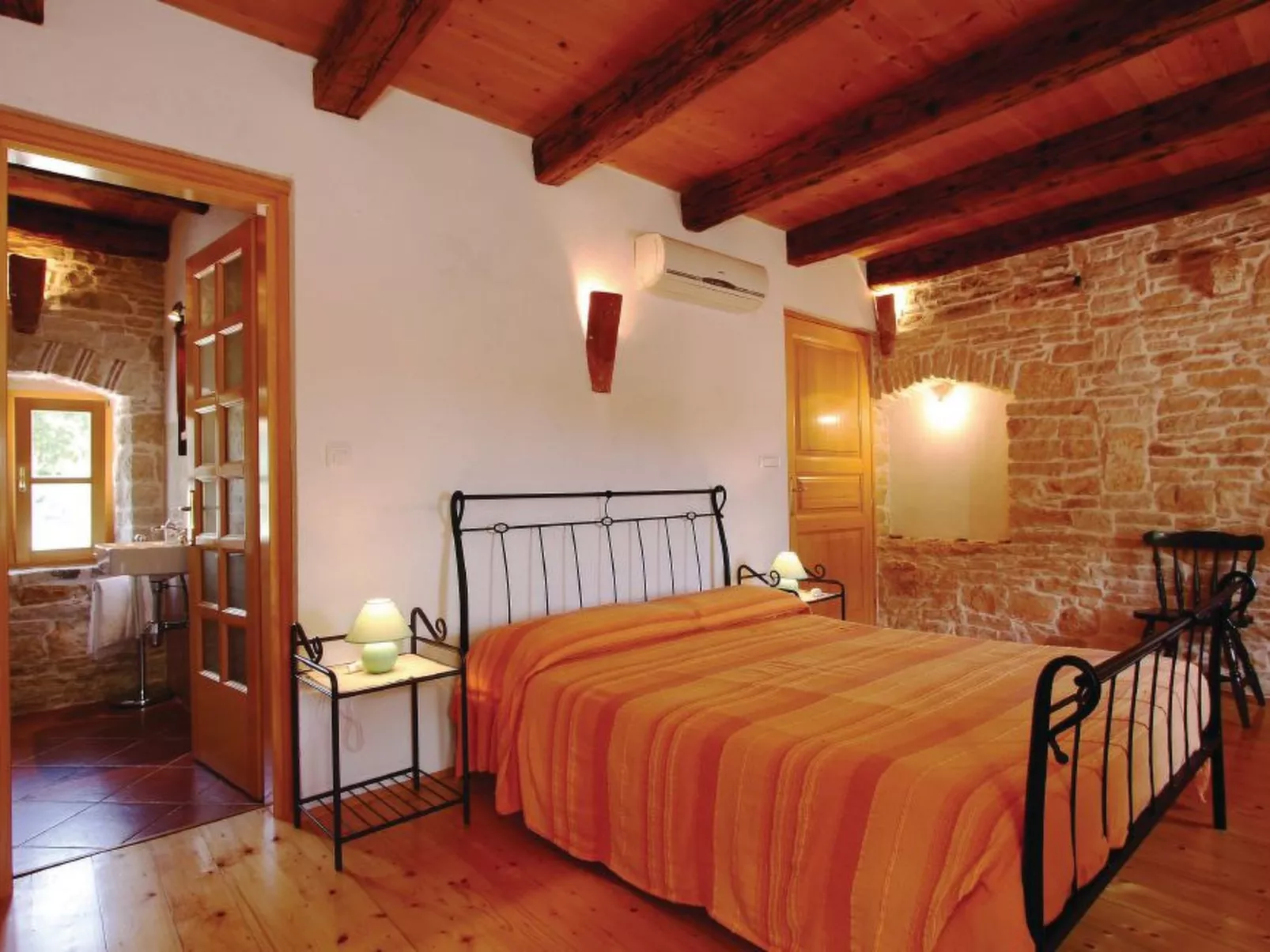 Villa 1212 - Inside