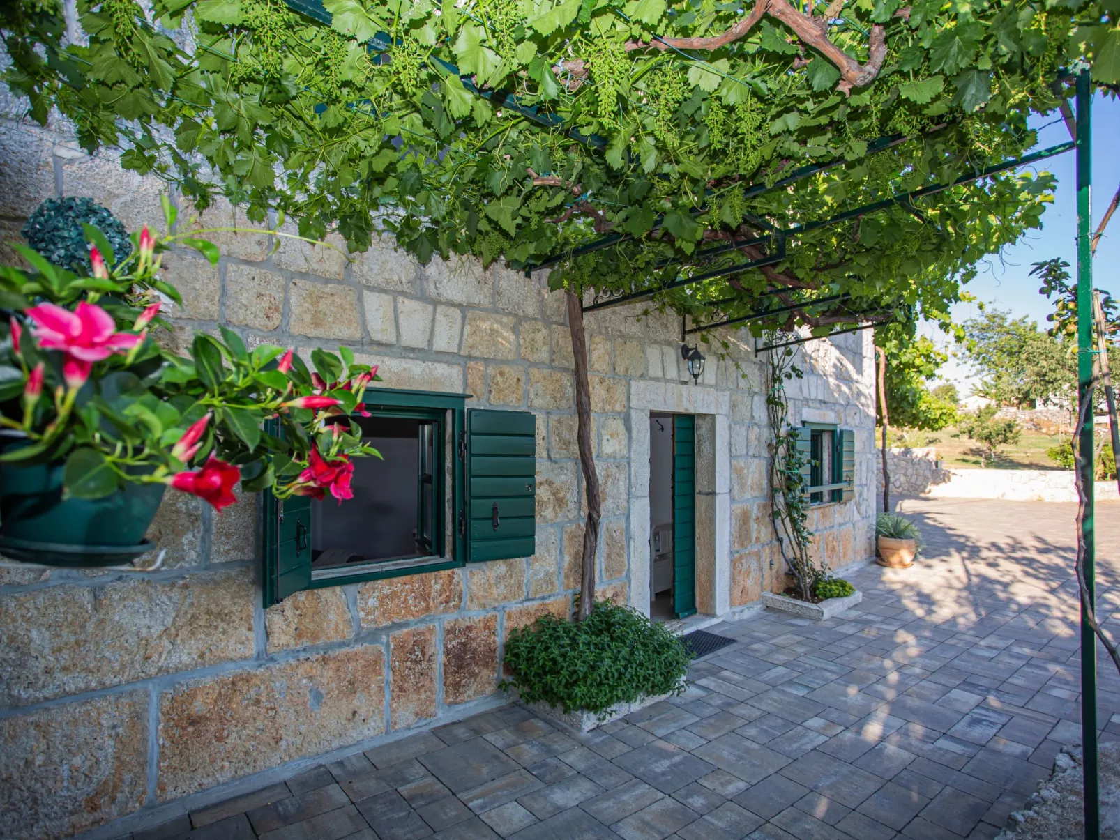 Großes Ferienhaus in Gornji Vinjani mit Pool - Image-tags.info