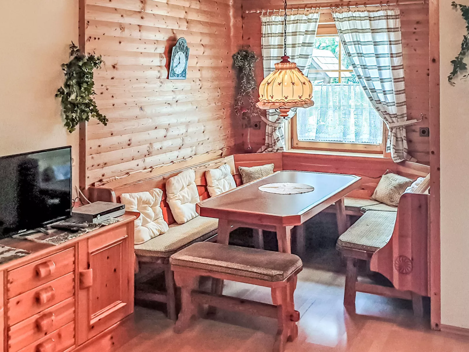 Ferienwohnung Belan - Drinnen