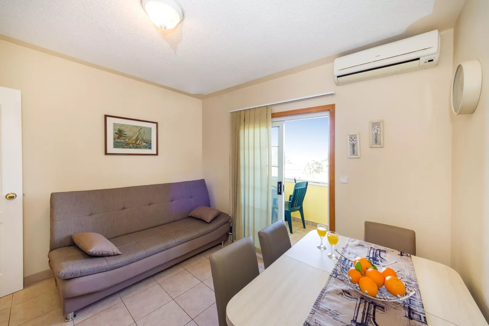 Beachfront apartment Mareo 5 - Wohnzimmer