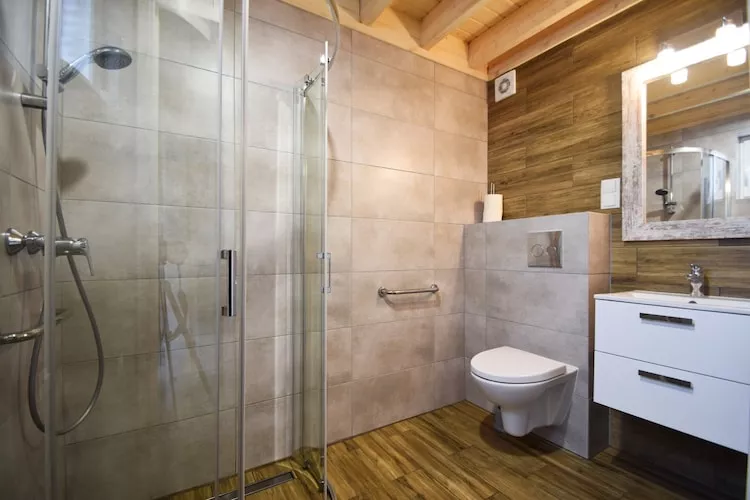 Piętrowe domki wakacyjne 2 plus 2 Pobierowo - Badezimmer