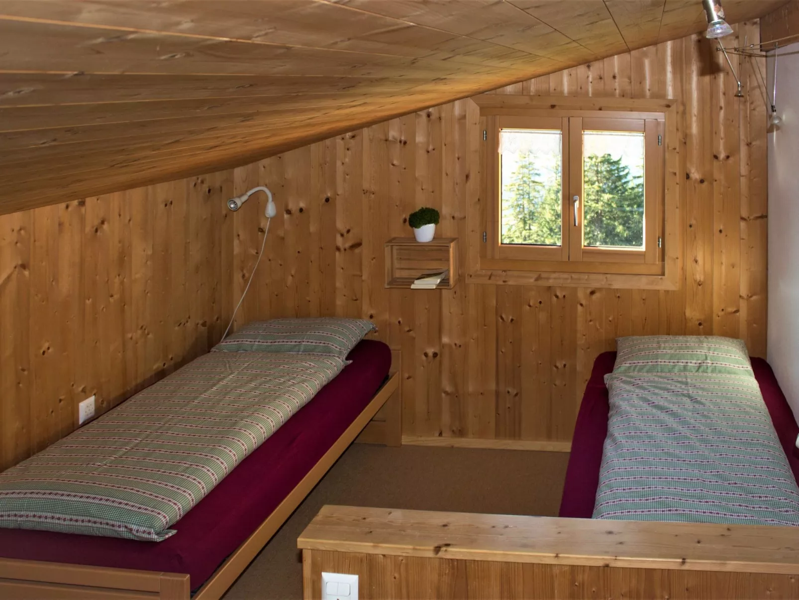 Maiensäss La Casa Cathomen, Brigels, (Breil/Brigels). - Drinnen