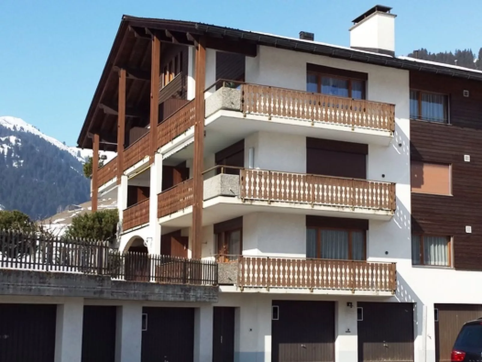 Casa Sax 5 Church, (Disentis/Mustér). - Draußen
