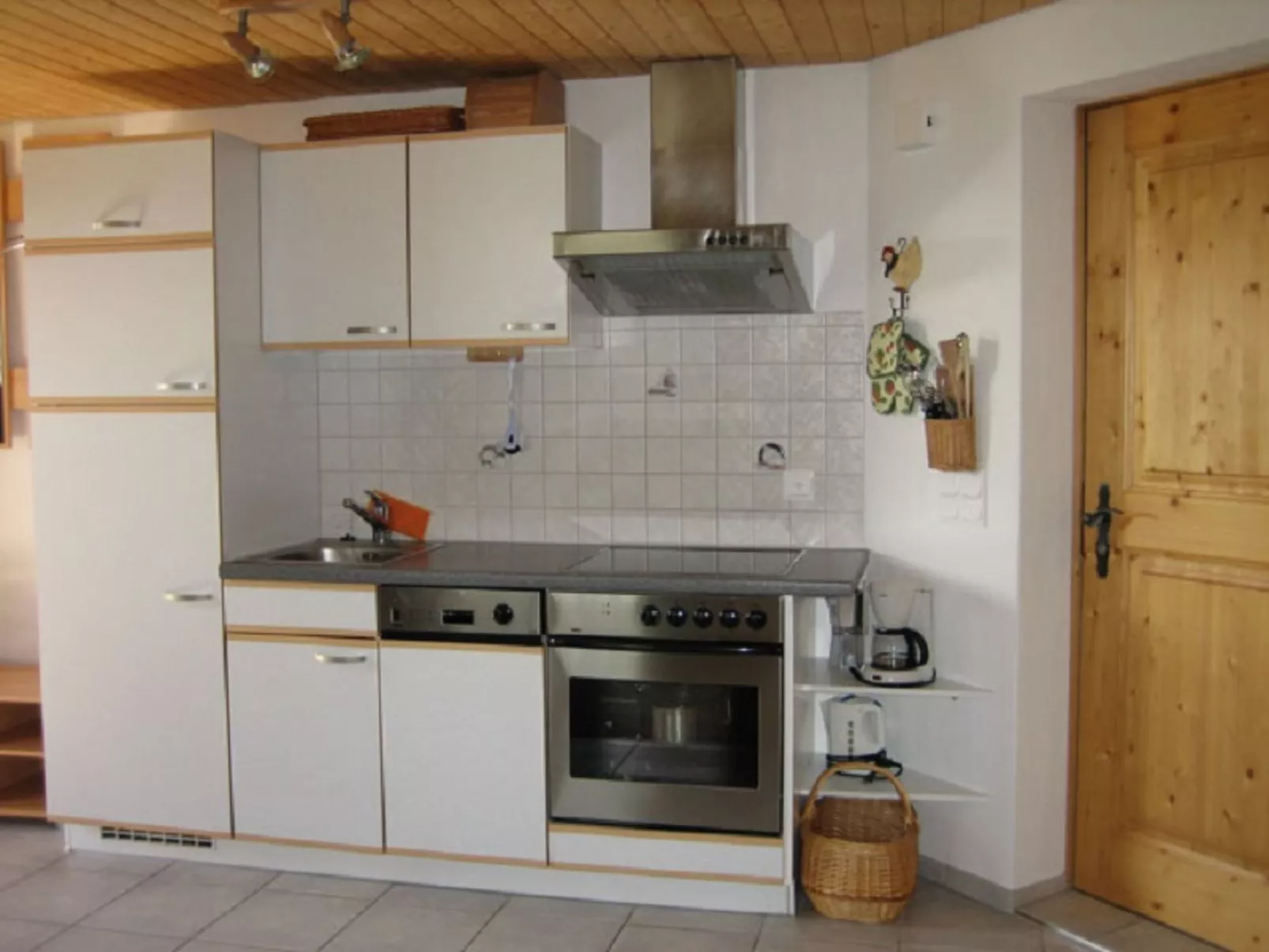 Er Liung, (Falera). 2 Zimmerwohnung - Drinnen