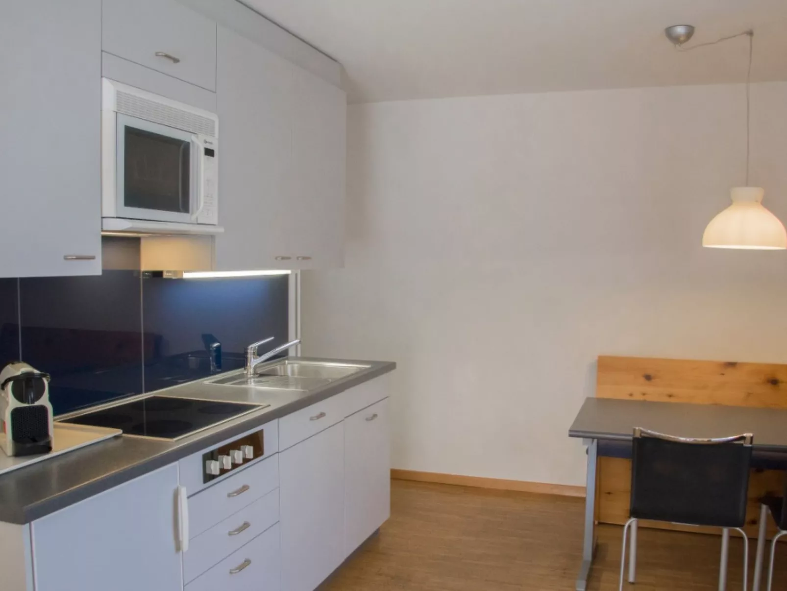 Hapimag Resort Flims, (Flims Waldhaus). Apartment mit 1 Schlafzimmer Komfort - Drinnen