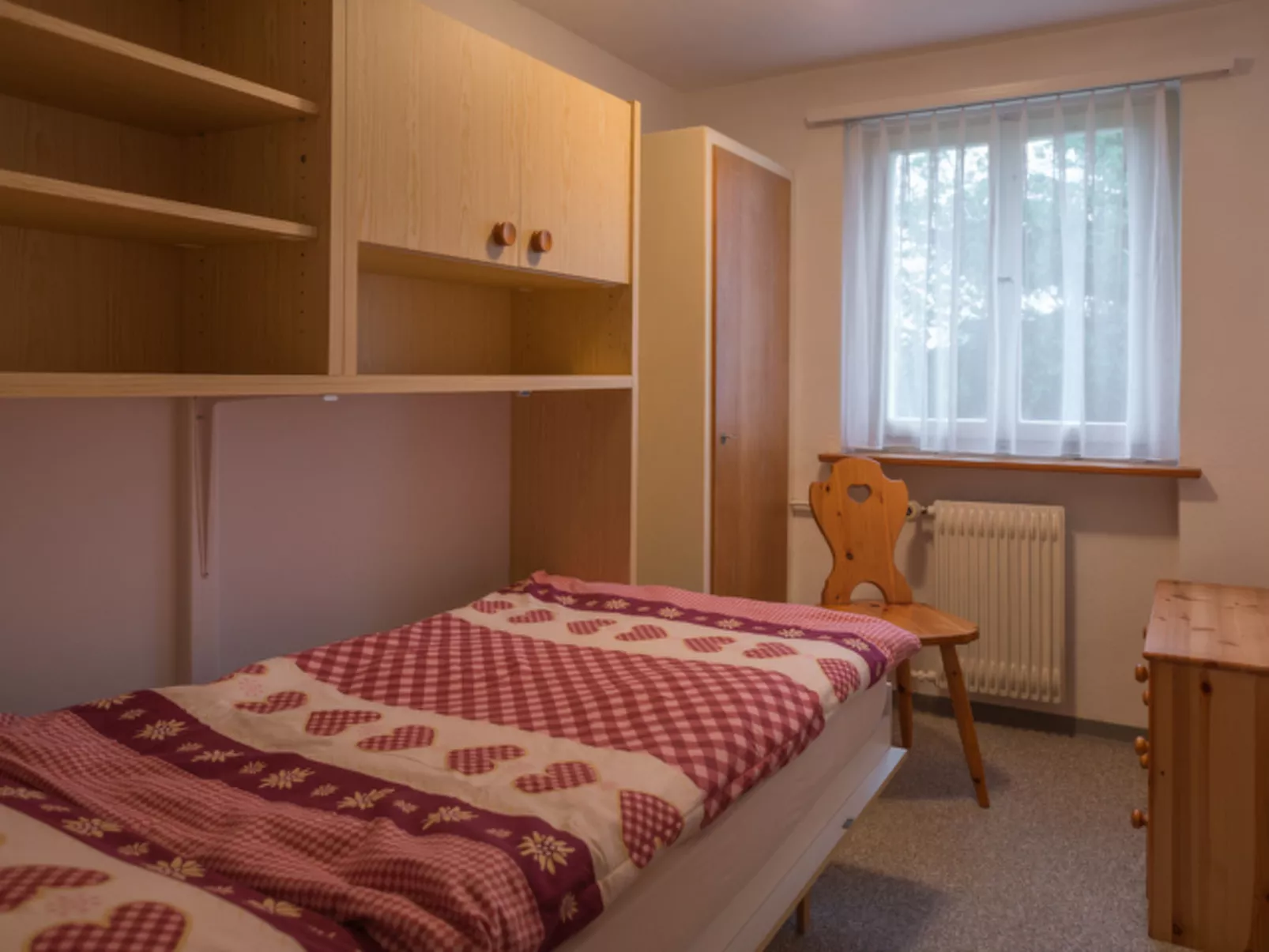 Casa Mirella, (Flims Dorf). 4 Zimmerwohnung - Drinnen