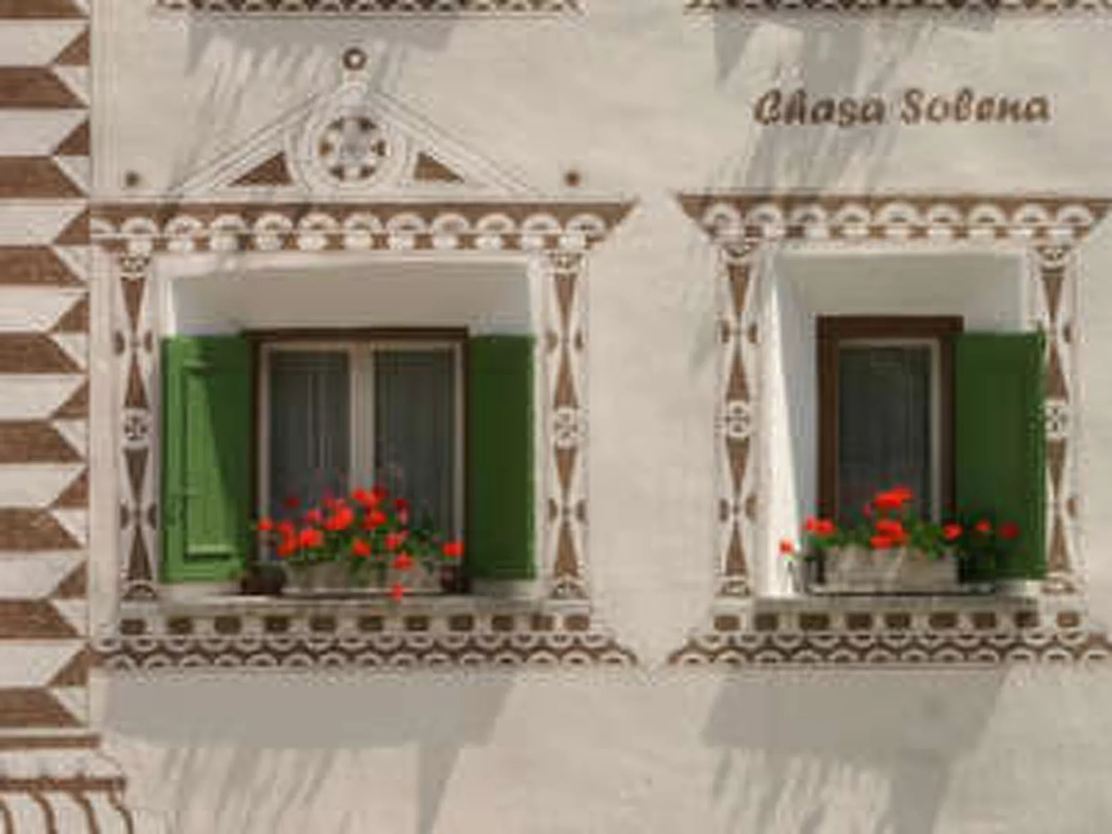 Chasa Solena, (Susch). - Draußen