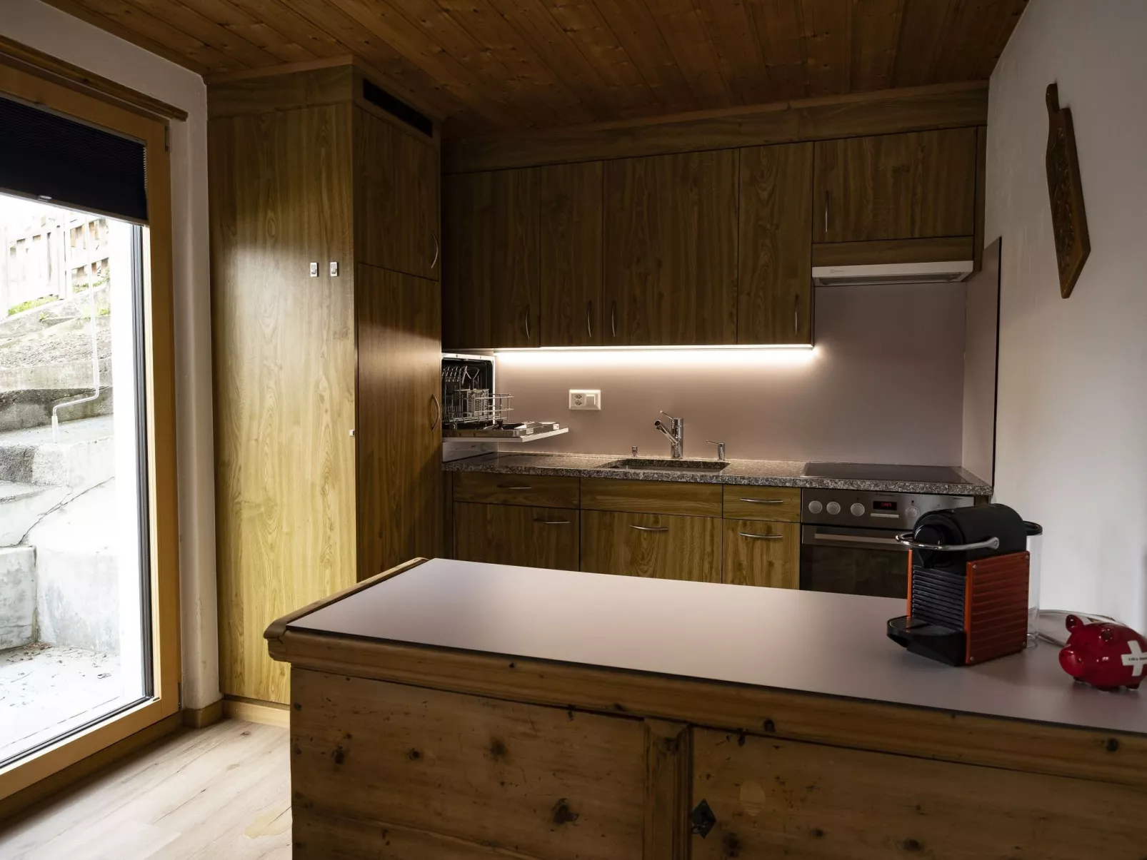 Archas 202A, (Sent). - Drinnen